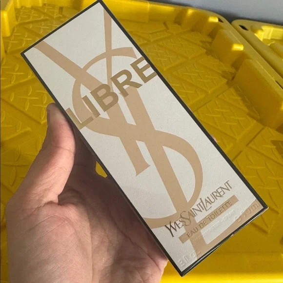 Saint Laurent Women's 3oz Libre EDT 100ml trending ‼️only one left in stock